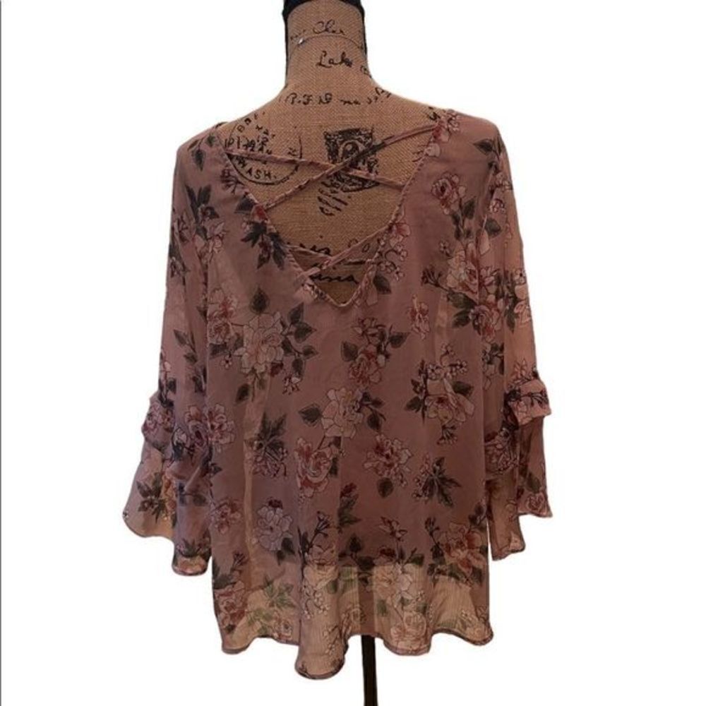 TORRID FLORAL BLOUSE - Picture 3 of 3